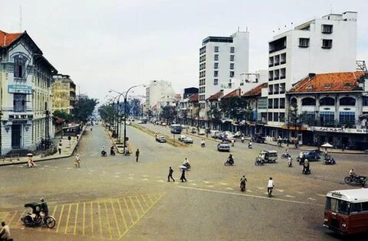 2. Tiêu đề: [Master the Art of Viral Video Marketing: Hotspot Matrix's Guide to